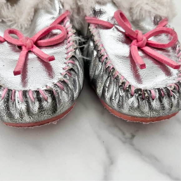 J crew Girls' metallic lodge moccasins sleepers in metallic silver pink size 2 - Picture 7 of 9